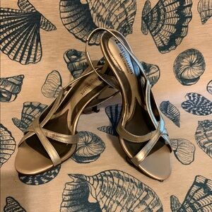 Naturalizers Gold Women's Slingback Heels